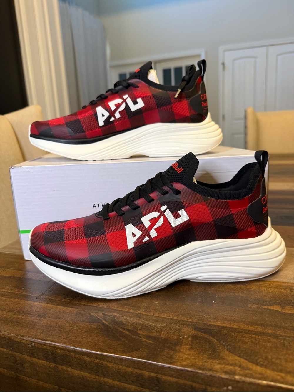 APL Oracle x Red Bull Podium Men's Low Top Lace-Up Athletic Sneaker Plaid Sz 8.5